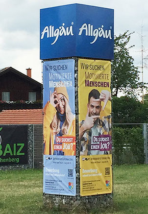 Beispiele Flyer Folder Plakat Karte Banner Logo