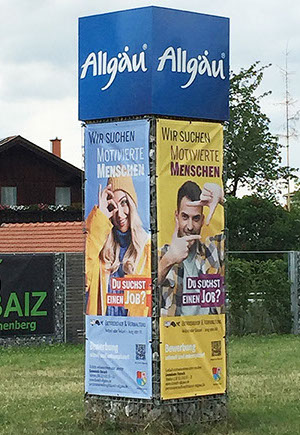 Beispiele Flyer Folder Plakat Karte Banner Logo