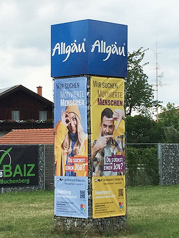 Beispiele Flyer Folder Plakat Karte Banner Logo